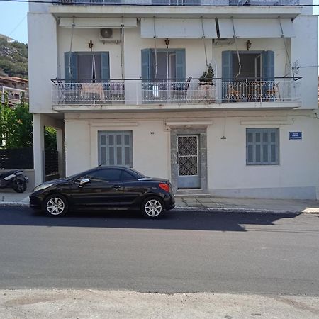 Elina'S Room Poros Town Екстериор снимка